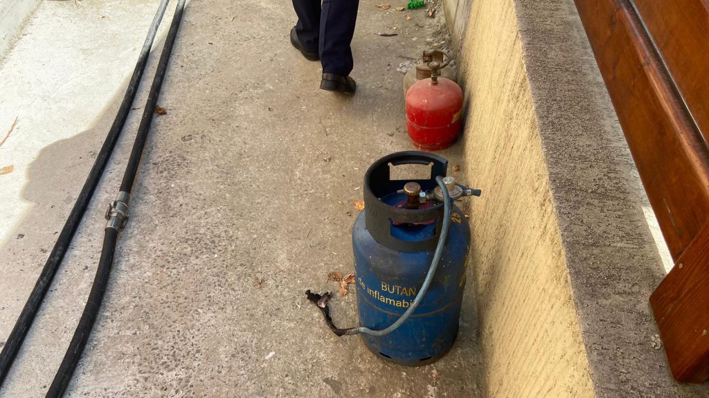  Explozie la Târgu Frumos: o femeie de 50 de ani a suferit arsuri grave