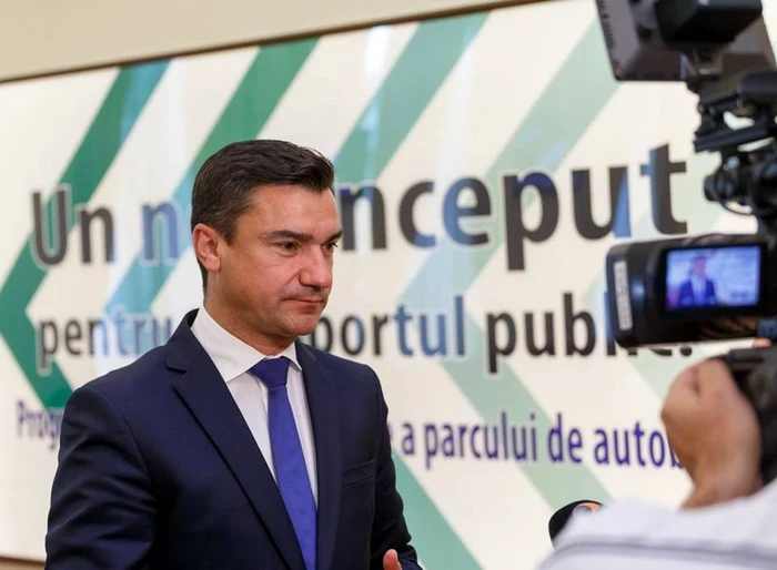 Găselnița șefilor Primăriei: au mărit „pe șest” salariile angajaților cu 3 luni înainte de alegeri, dar s-a semnat după