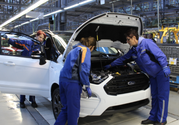 Ford plănuieşte concedieri masive în Germania, Spania şi UK. Mii de angajaţi vor rămâne fără locuri de muncă