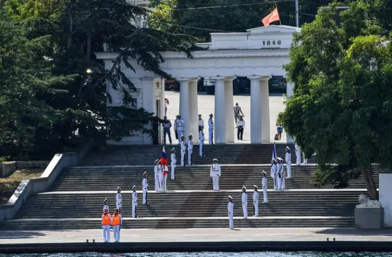 Ucraina susţine că a distrus centrul rus de comunicaţii spaţiale în Crimeea