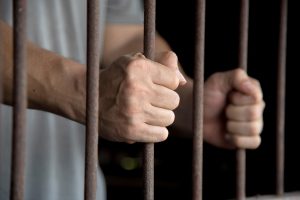 Judecătorii au explicat de ce polițistul care a comis masacrul de la coaforul Perla mai trebuie ținut la pușcărie. Ce soartă îl paște pe Vlădan