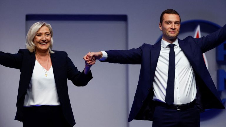 Cine votează pentru extrema dreaptă în alegerile din Franţa?