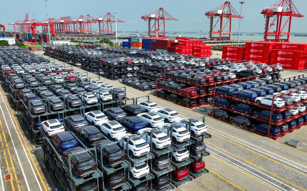 Comisia Europeană a impus taxe de până la 38% pentru vehiculele importate din China