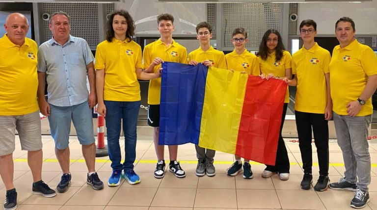 Doi elevi ieșeni au obținut medalii de aur și argint la Olimpiada Balcanică de Matematică