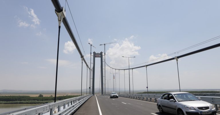 Noi lucrări și restricții de circulație pe podul de la Brăila până la finele lunii august