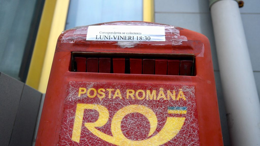 Mai trăiesc bătrânele telegrame și scrisori în era WhatsApp-ului? Ieșenii încă nu renunță la scrisul pe hârtie