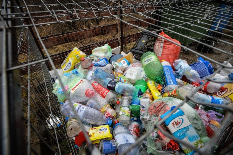 Peste jumătate de miliard de PET-uri, doze sau sticle au intrat în hora reciclării