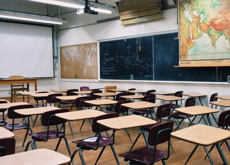 Cele zece porunci vor fi afişate în premieră pentru SUA în sălile de clasă din şcolile public din Louisiana