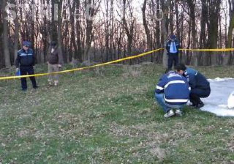 Cadavrul unui bărbat dat dispărut înainte de Crăciun, găsit pe un câmp din judeţul Timiş