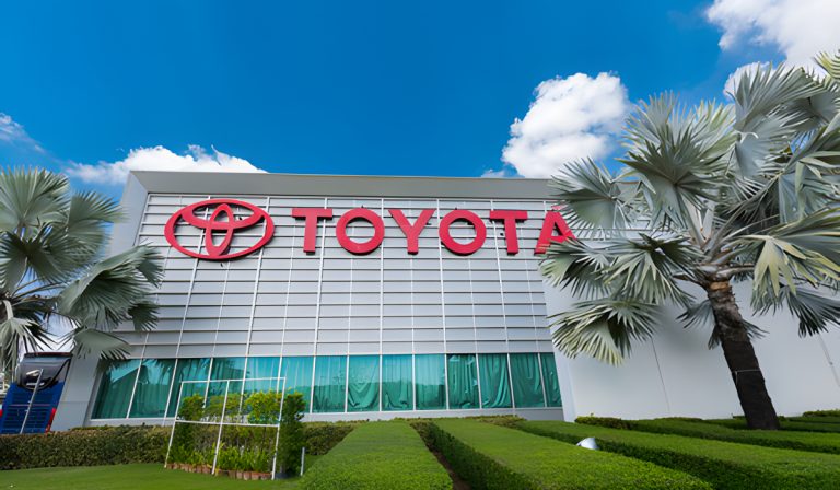 Toyota rămâne, pentru al cincilea an, cel mai bine vândut producător auto mondial