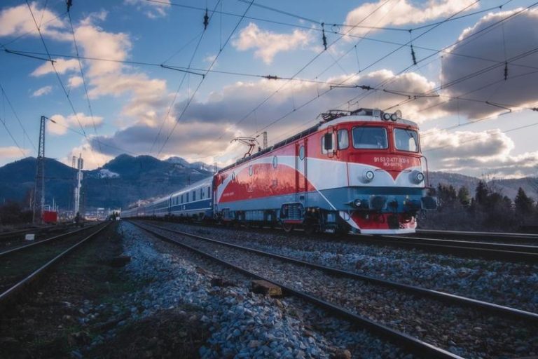 ”Trenurile Soarelui” pornesc de vineri. Iașul, pe lista CFR