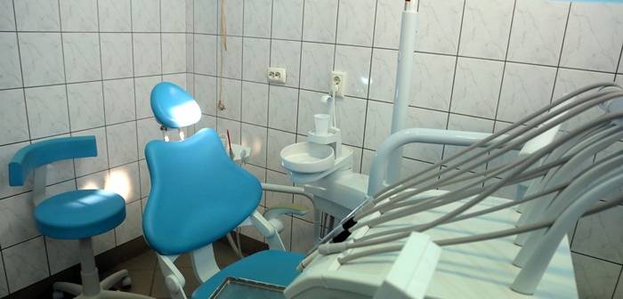 Unde să te duci în caz de urgență stomatologică? Atenție: nu orice afecțiune dentară intră în sfera urgențelor ce se tratează gratuit!