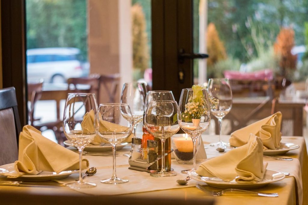  Produse de hârtie necesare in cadrul unui hotel (P)