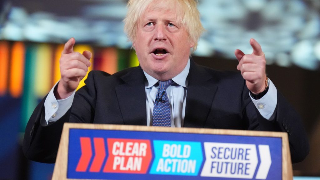  Fostul premier Boris Johnson apariție surpriză înaintea alegerilor din Regatul /VIDEO
