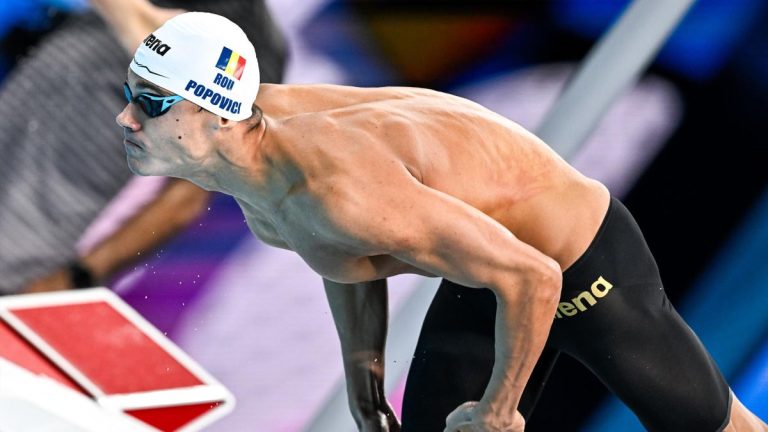 David Popovici s-a calificat în semifinale la 100 metri liber, la JO de la Paris. El a ocupat primul loc în seria sa