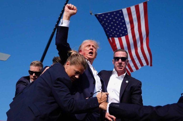 G4Media: Conspirație sau scenariu real? Trump ar putea declara legea marțială în SUA de Paște