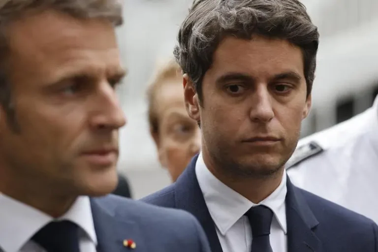 Premierul francez Gabriel Attal anunță că va demisiona luni, după înfrângerea taberei prezidențiale în fața stângii