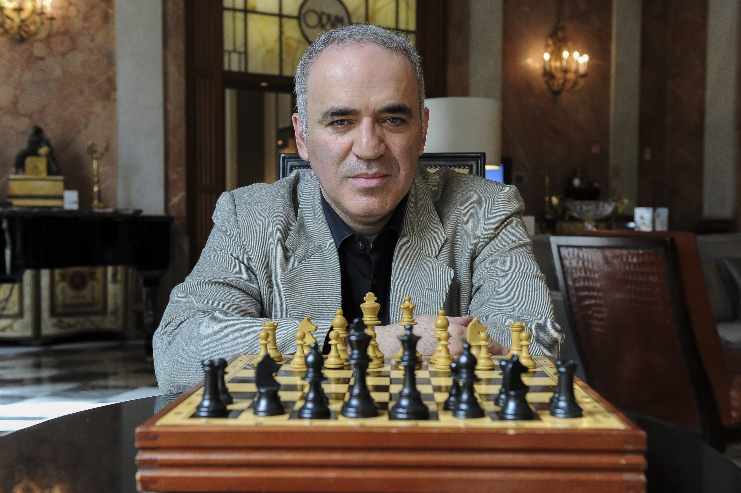 Garry Kasparov crede că ameninţarea nucleară este o cacealma a propagandei ruse
