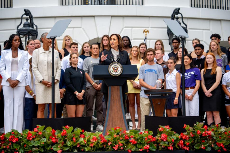 VIDEO Kamala Harris, plină de energie la primul ei discurs electoral. L-a atacat agresiv pe Trump