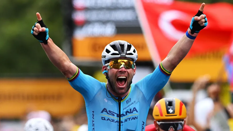 Mark Cavendish a doborât recordul lui Eddy Merckx din Turul Franței. El a obţinut a 35-a victorie de etapă