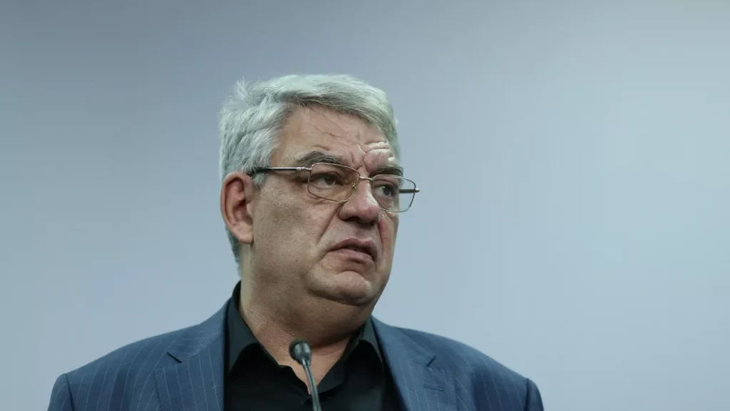  Falsuri prin omisiune în serie în CV-ul depus de Mihai Tudose la Parlamentul European