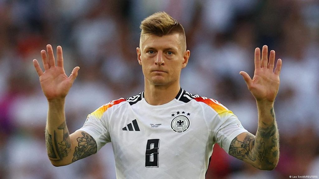Mijlocașul Toni Kroos s-a retras din activitate şi se va stabili în Spania. El crede că imigrația a scăpat de sub control în Germania