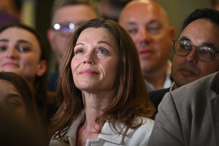 Cine este Victoria Starmer, soţia discretă a noului premier britanic