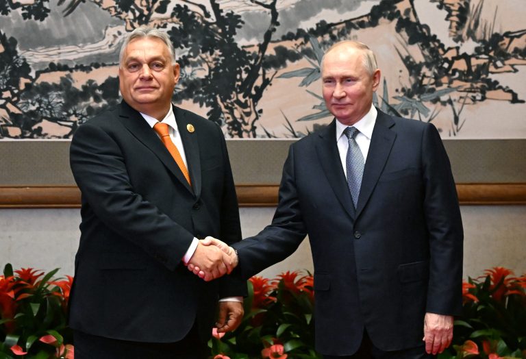 Viktor Orban merge la Moscova să se întâlnească cu prietenul său, Putin. Îngrijorare în Uniunea Europeană