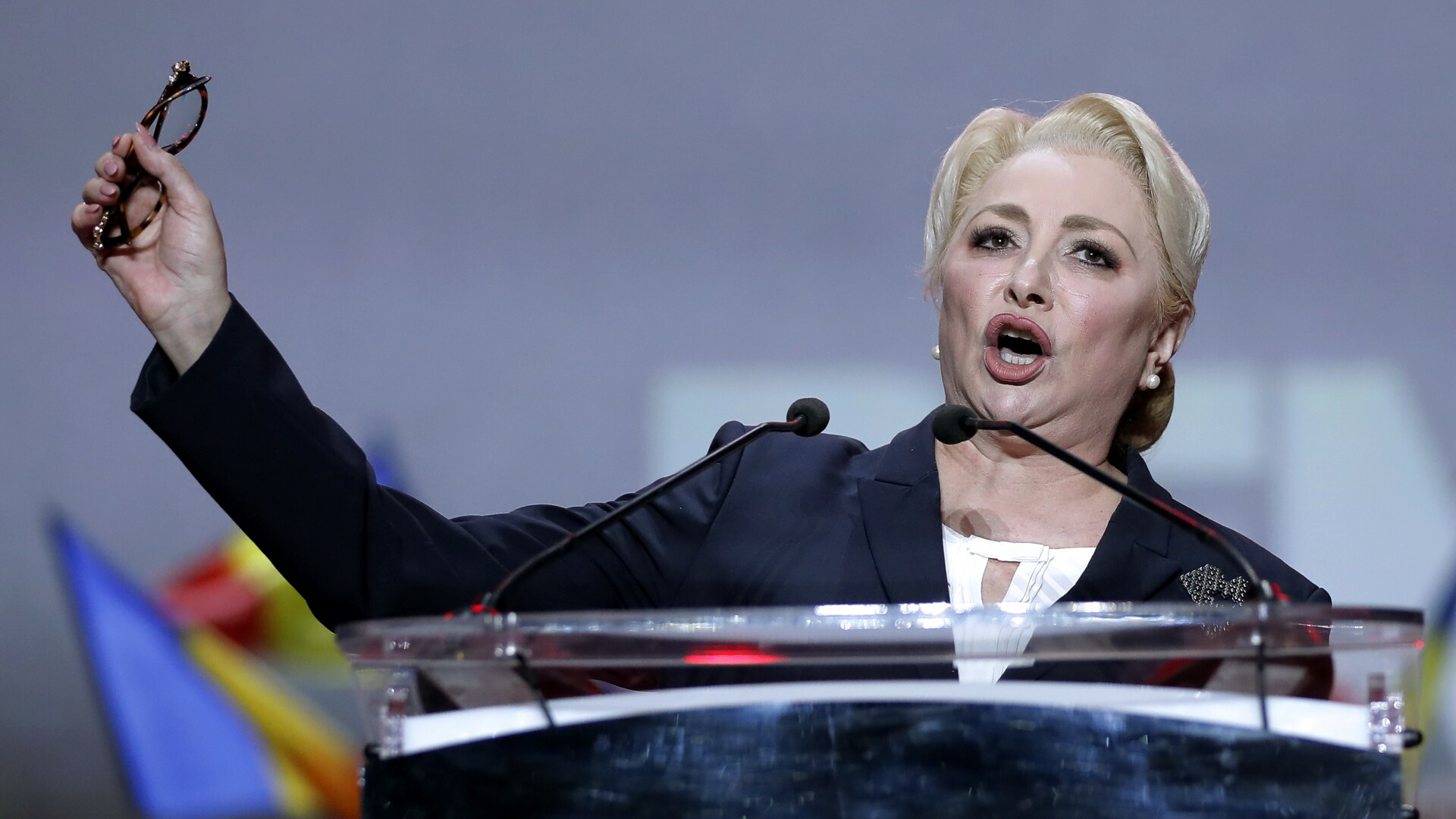  Viorica Dăncilă se laudă că ea a semnat pentru nominalizarea lui Geoană în funcţia de secretar general adjunct al NATO