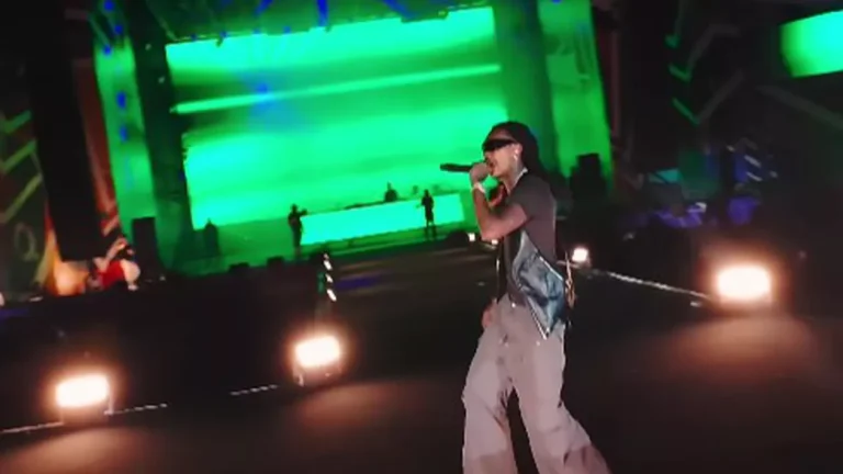 Cine este Wiz Khalifa, rapperul arestat la Costinești după ce a fumat un joint pe scenă?