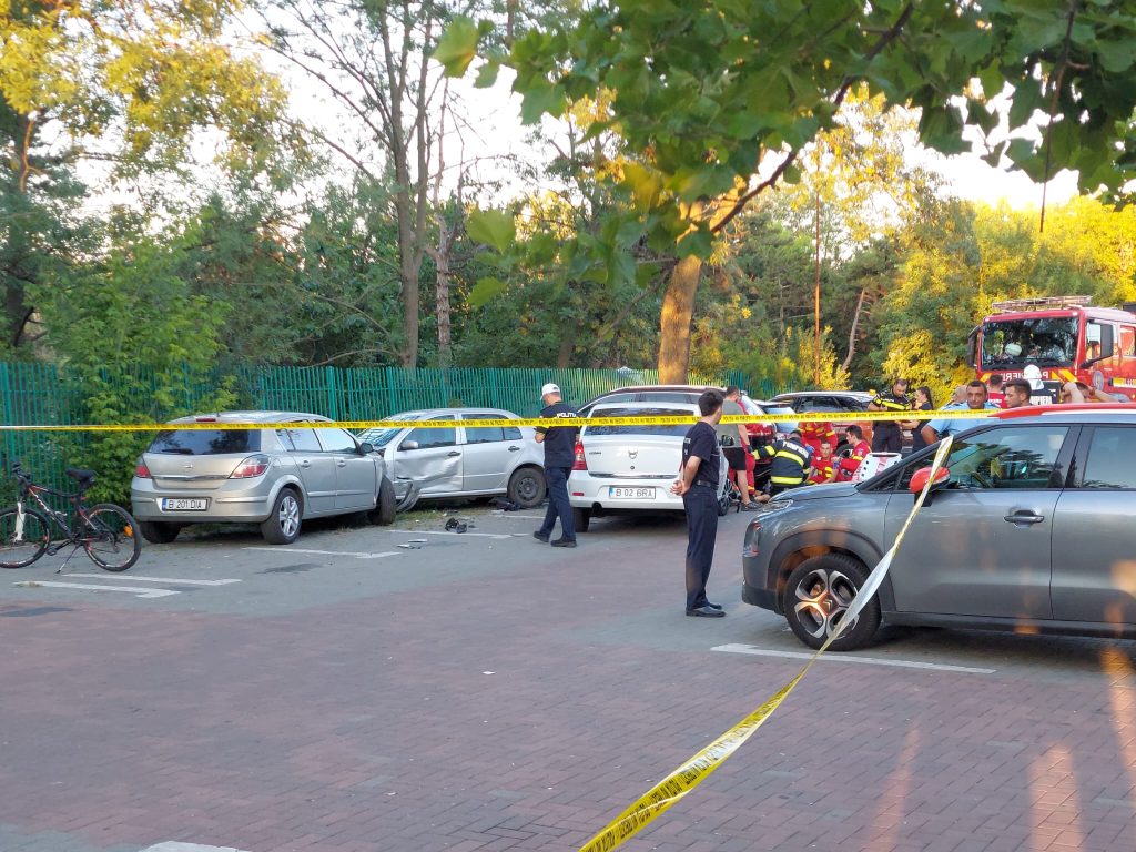 Dureros: Fetiţei rănite de șoferul de 17 ani, căreia inițial i-a fost replantat piciorul, i-a fost amputat membrul după apariția unor complicații