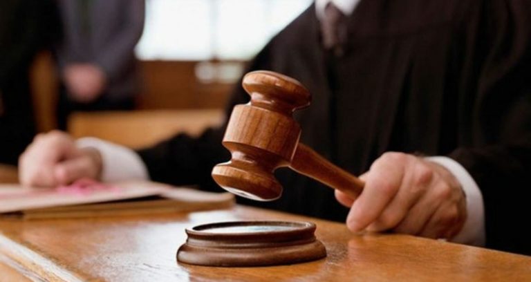 Administratorul unei firme amărâte a dat de belea: nu a înregistrat 6 facturi în 2016 și 2017 ca să nu devină plătitor de TVA
