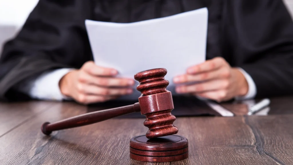 Ce ușor scapă evazioniștii din cauza lentorii procurorilor: zece ani de cercetări, zero sancțiuni. Cazul afaceristului Birău Copoț de la Iași
