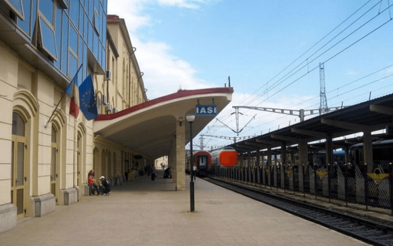 Distanțe și prețuri - În sfârșit, se pot cumpăra „biletele metropolitane”. Se emit și abonamente: șase tipuri