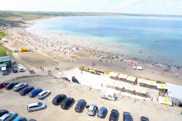 Litoralul moldovenesc. „Marea Nordului”, cu plaje sălbatice, valuri și nisip fin, care concurează cu Marea Neagră