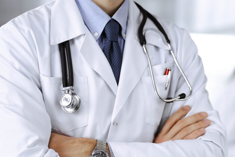 Un medic amendat de Garda de Mediu a încercat să scape, fără succes până acum, în instanță