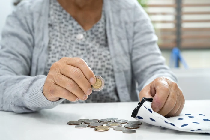 Sindicaliştii reclamă inechităţi în noua lege a pensiilor - Ar fi afectaţi 20.000 de salariaţi