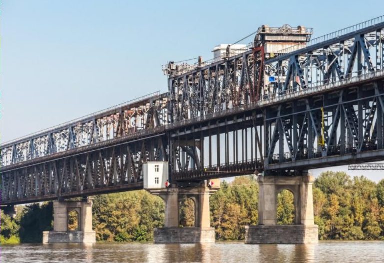 Se strică amiciția cu bulgarii: Un milion de turiști, afectați de lucrările la Podul Prieteniei Giurgiu-Ruse