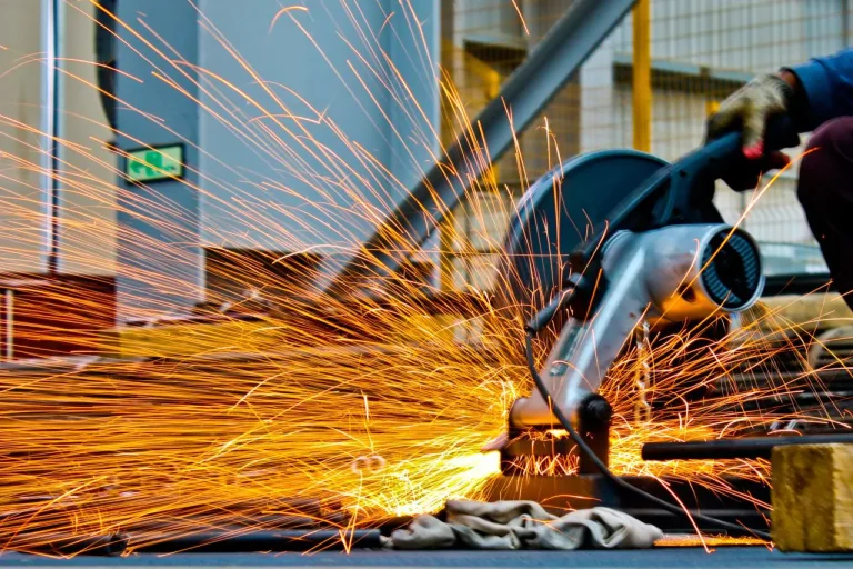 Prăbușire dramatică a producției industriale, de peste 10%
