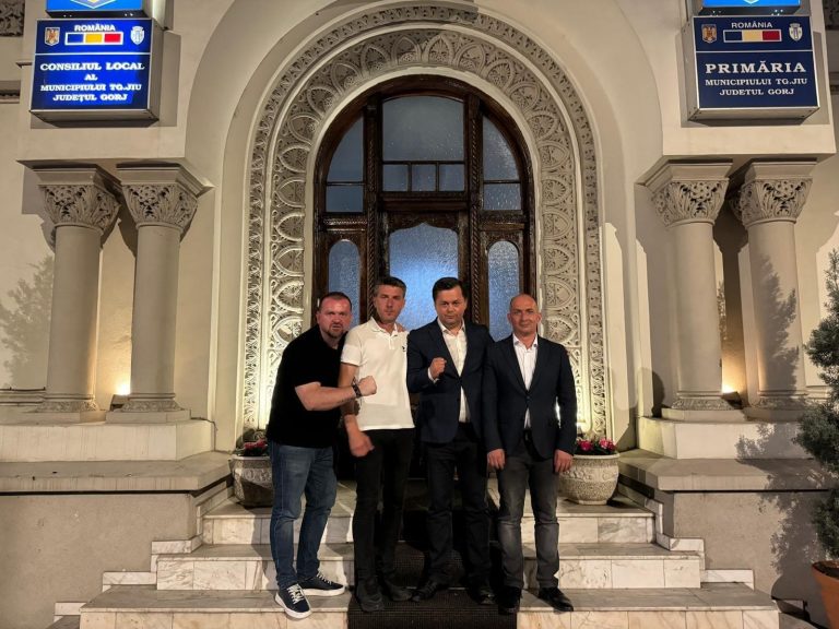 Asta da performanță! Și-au împărțit profitul companiei de stat pe prime