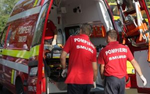 Explozie produsă într-o casă din judeţul Iaşi. O femeie a fost rănită, fiind transportată la spital