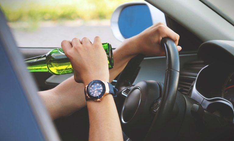 Campion ieșean absolut la alcoolemie la volan: un cunoscut personaj din oraș. A fost prins pe Copou