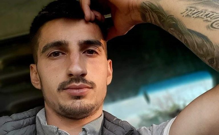 El este tânărul care a sărit în fața trenului, la Sârca FOTO