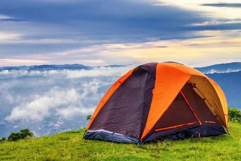 Pe Transfăgărășan ”se fură fără milă, fără cea mai mică remușcare”. Pățania a două turiste