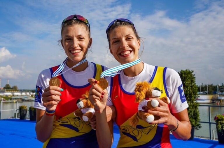 Olimpica de aur a Iașului și sora ei vor fi distinse cu titlul de Cetățean de onoare al județului