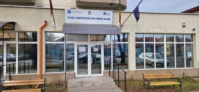 Decizii de recalculare a pensiilor, oprite de la distribuire pe motiv că se suspectează că ar conţine erori