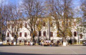 Colegiul „Mihai Eminescu” va fi extins cu un nou tronson: a fost lansată licitația de execuție