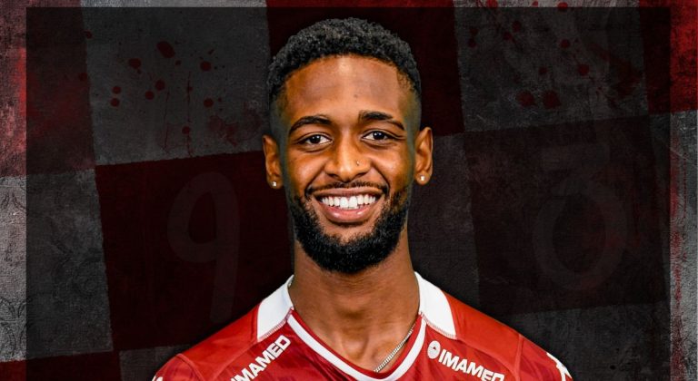 Rapid l-a transferat pe mijlocaşul Diogo Mendes