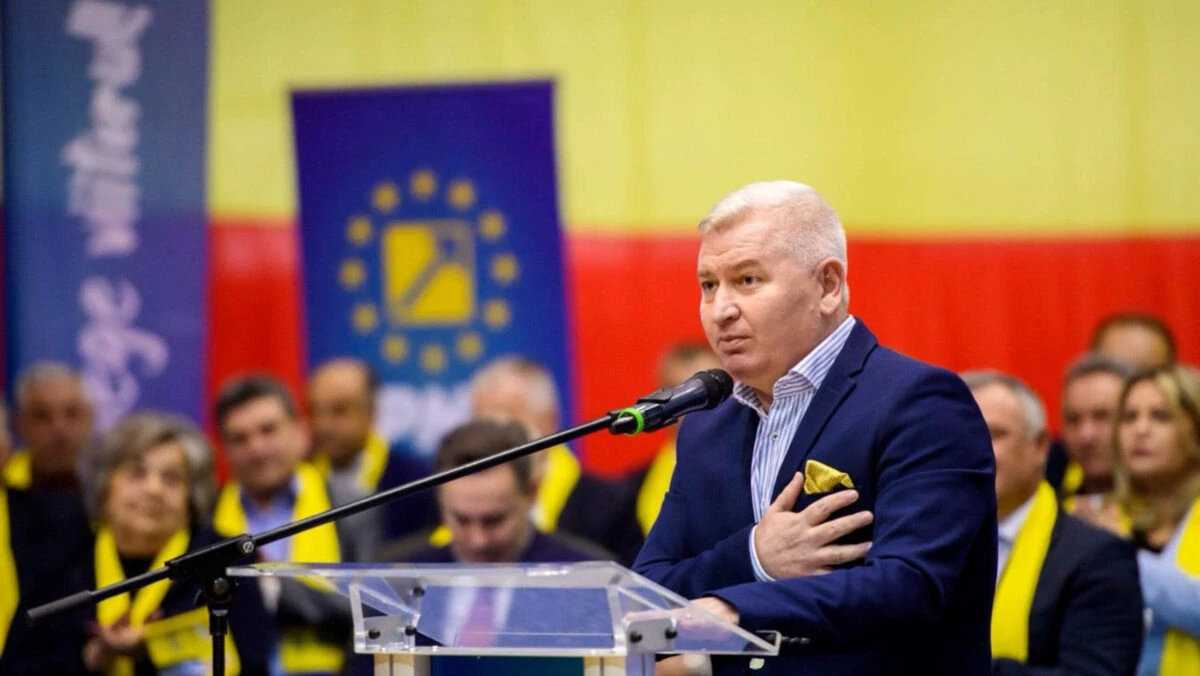 Florin Roman, vicepreşedintele PNL, îi dă o replică ironică lui Paul Stănescu, secretarul general al PSD