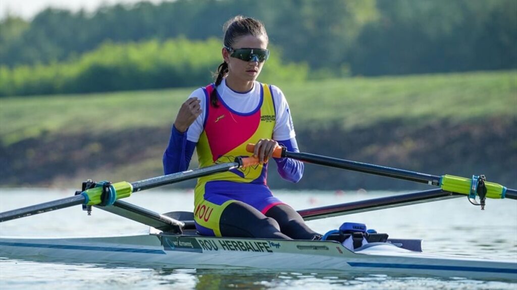  Ionela Cozmiuc, medalie de aur la Mondialele de canotaj de la St. Catharines
